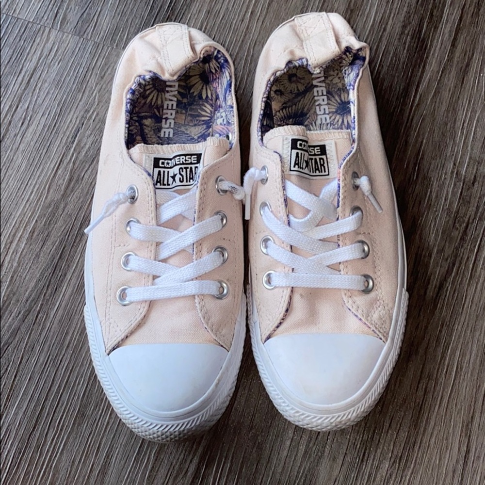 Light pink converse